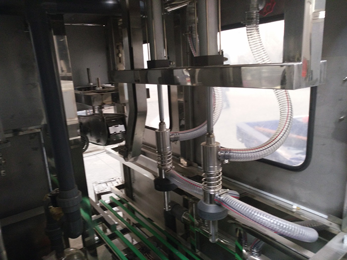 300桶大桶灌裝機